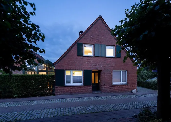 Villa Auszeithaus Pilsum mit großem Wintergarten - 8 Personen Krummhörn