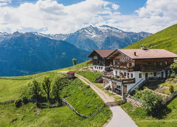 Ferienwohnungen Wiesbauer Schenna