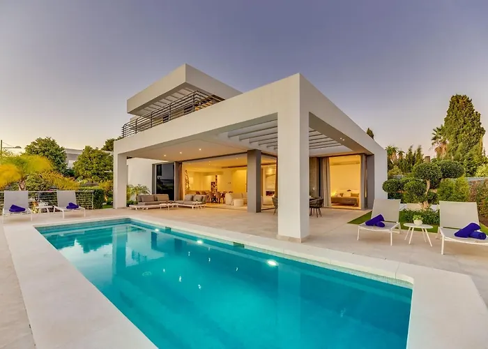 Vacation Marbella I Villa Schumacher, New Built, Sea View, Luxury, Private Pool, Bbq, Golfers Paradise, Entertainment Room Estepona