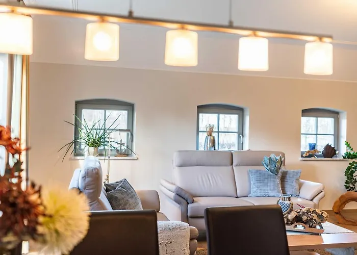 Ferienhaus Strandgut - Reetdachhaus in Strandnähe Stubbenfelde