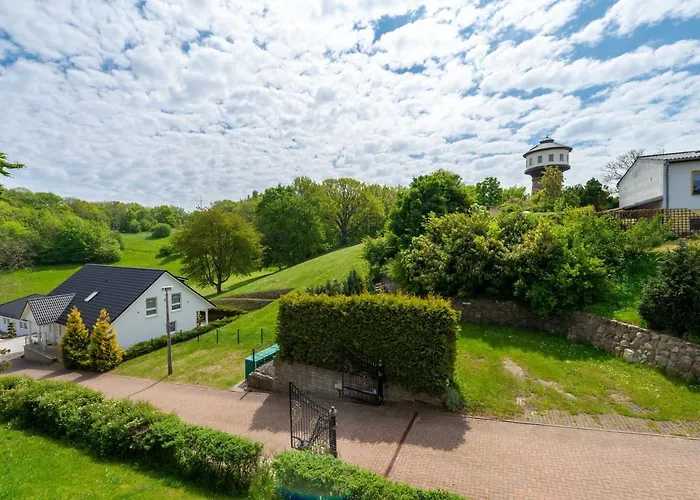 Ferienwohnungen Altmann - 4 Villa Bergfrieden Süd Goehren 