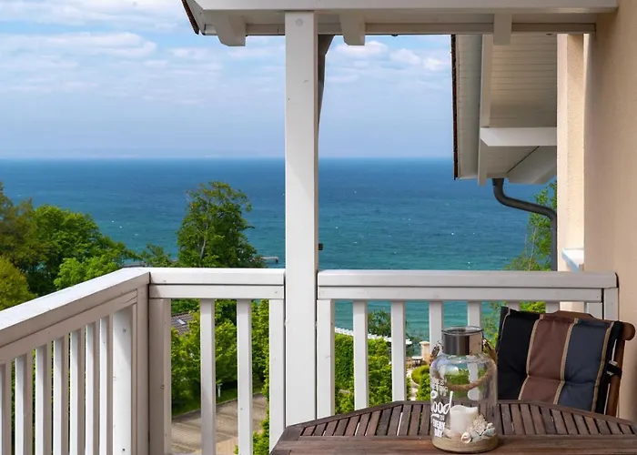 Ferienwohnungen Altmann - 4 Villa Bergfrieden Goehren 