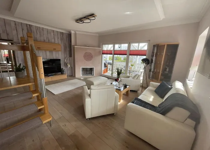 Villa Seestern - Ferienhaus mit Meerblick Sassnitz