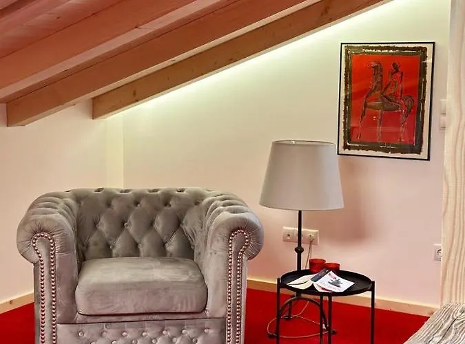 DIE ZWEI CHALETS AM TEGERNSEE s' Gloane&s' Große Rotta