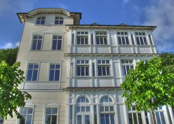 Villa Strandeck, App 4 Meeresleuchten - direkt am Meer Binz