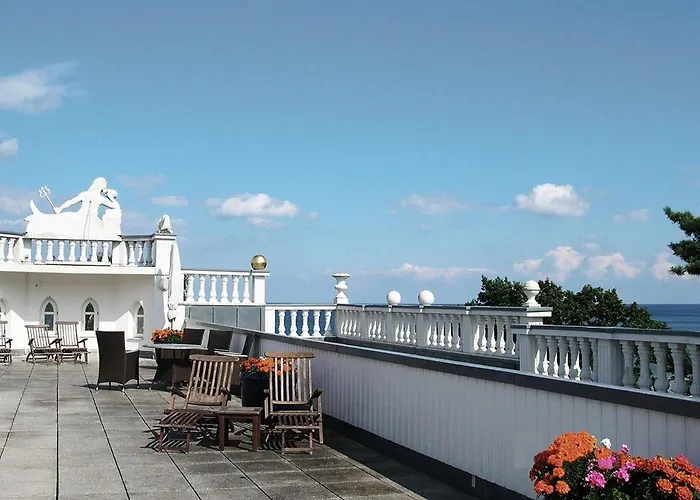 Villa Sirene, App 02 - direkt am Strand Binz