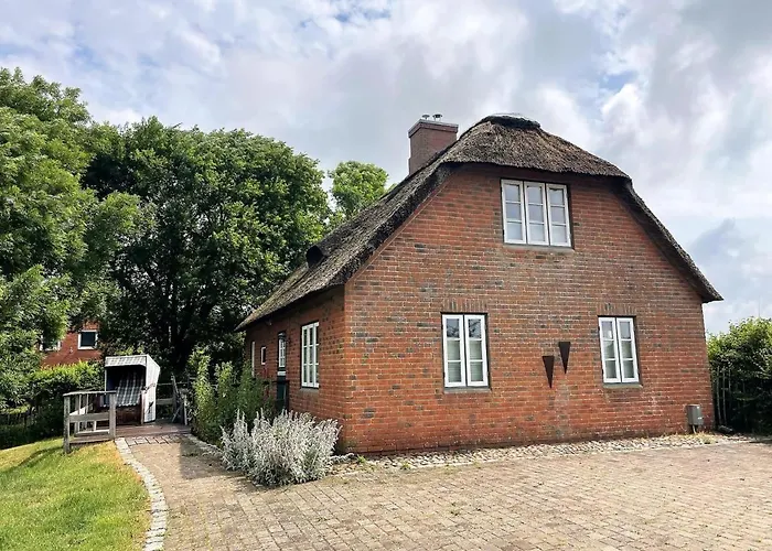 Das Puppenhaus, Reetdach, Sauna, Kamin, Eingezaeunt, Badewanne, Haustiere Willkommen Emmelsbüll-Horsbüll