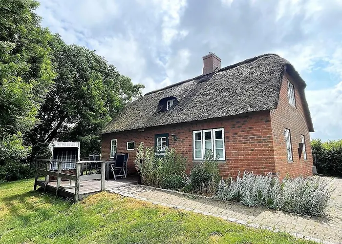 Das Puppenhaus, Reetdach, Sauna, Kamin, Eingezaeunt, Badewanne, Haustiere Willkommen Emmelsbüll-Horsbüll