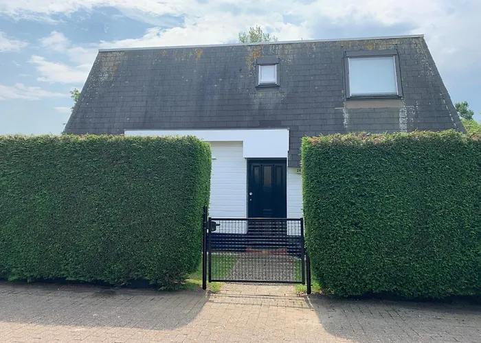 Park Schoneveld, Zeester 24 Breskens