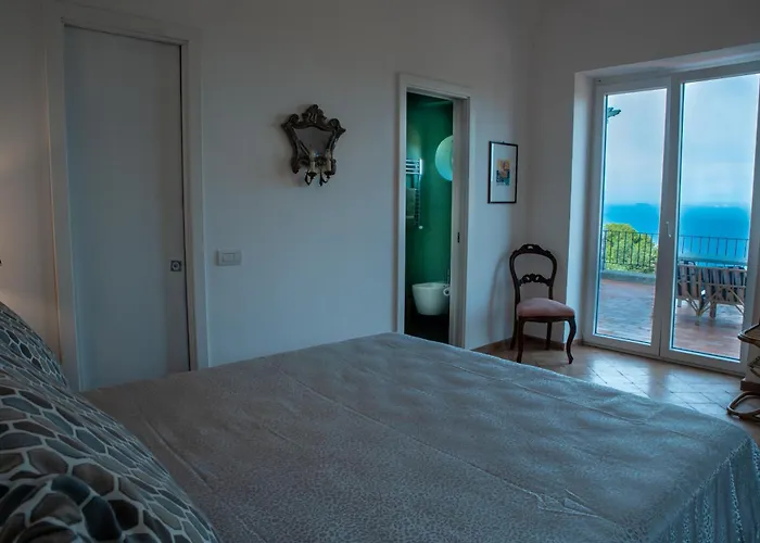 Villa Tiberio By Capri Property