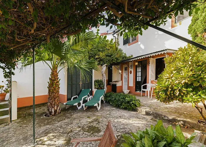 Quinta Florenca - By Wehost Funchal 