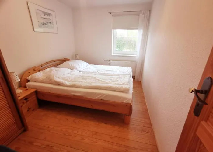 Ferienhaus im Ulmenweg 2- 6 Personen Haus Hund ruhige Lage WLAN Niendorf 