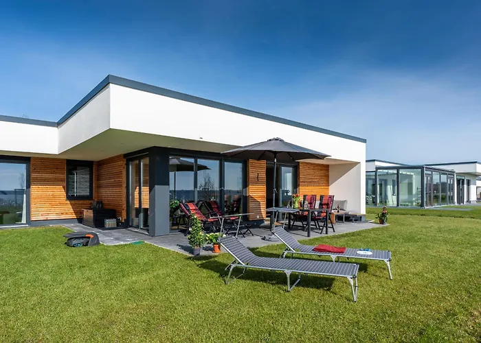 Hangar 19 Luxusbungalow Am See H8 Schwerin 