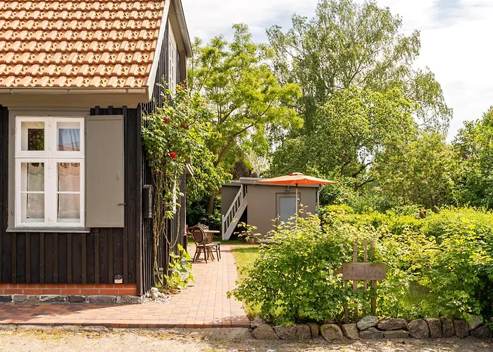 Villa Kapitänshaus Alter Ton in neuer Art Born