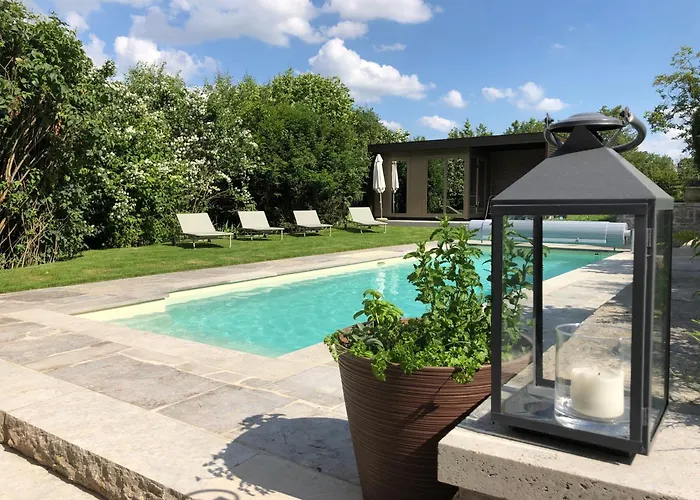Exklusives Ferienhaus in Top Lage mit Pool, Sauna, Terrasse - Der Johannishof Würzburg