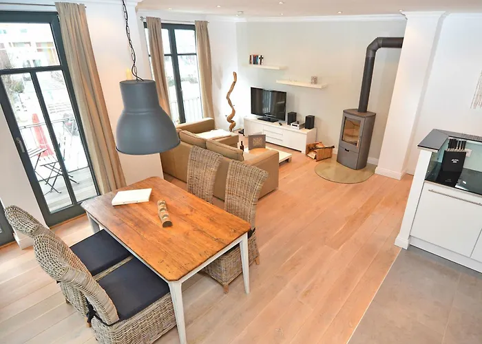 Villa Paula - Wg03 Strandnah Mit Kamin, Terrasse, Balkon Sellin 