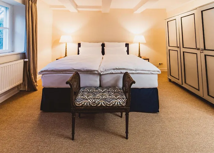 Herrenhaus Gut Dorotheenthal Damp