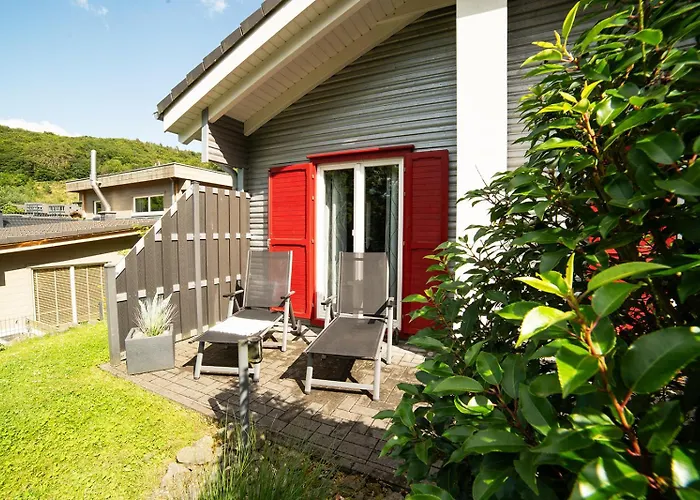 Eifel&See - Ferienhäuser am Waldsee Rieden/Eifel