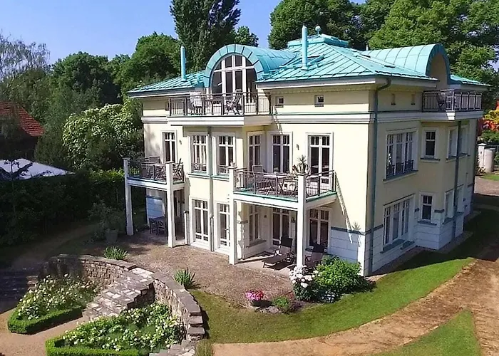 Havelpalais Comfortable Holiday Residence Potsdam