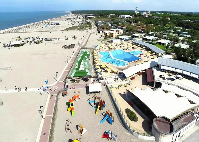 Resort Rosapineta Sud In Rosolina Mare