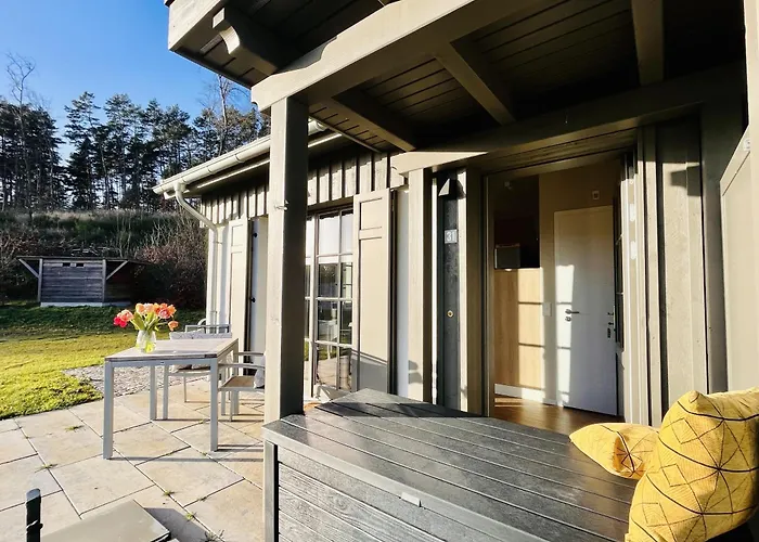 Ferienhaus Svantevit 31 Feriendorf Klein Stresow Rügen by ruyastay Putbus