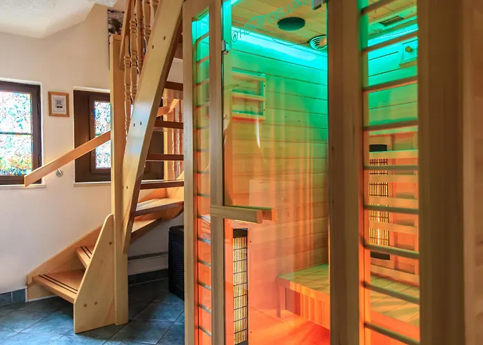 Ferienhaus Sissi - Wellness-Paradies in ruhiger Lage mit Whirlpool und Sauna Großschönau