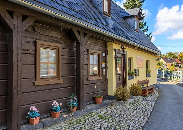 Ferienhaus Sissi - Wellness-Paradies in ruhiger Lage mit Whirlpool und Sauna Großschönau