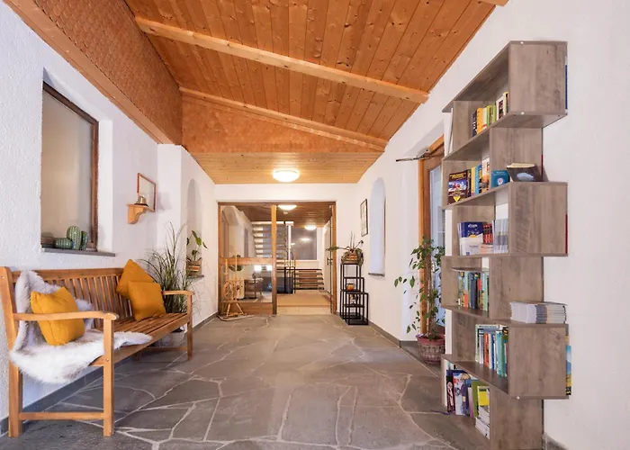 Zum Hüttenklaus - 12 Personen Gruppenunterkunft in den Bergen mit eigenem Badezuber Bad Hindelang