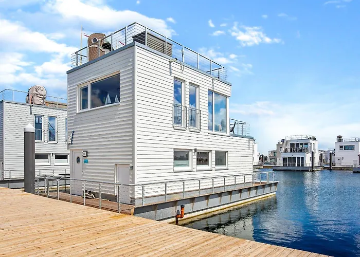 Beaufort: Meerblick, Dachterrasse, Bootsanleger, Strandkorb, Sauna Olpenitz