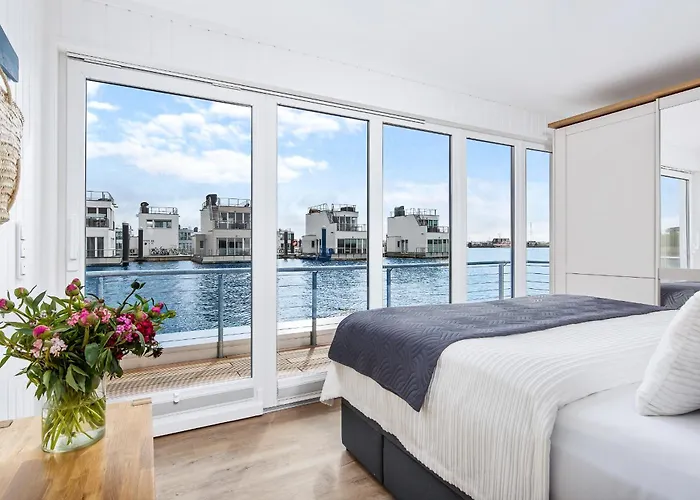 Beaufort: Meerblick, Dachterrasse, Bootsanleger, Strandkorb, Sauna Olpenitz