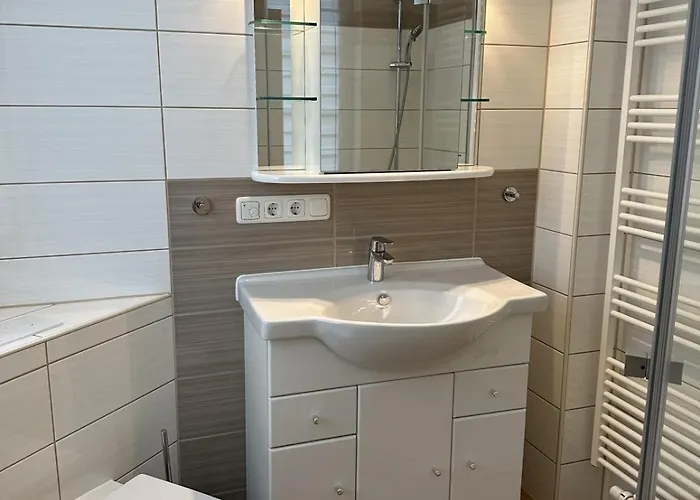 Helgoland 3 – Charmantes Ferienhaus für 8 Personen mit Terrasse&Wohlfühlatmosphäre! Prerow
