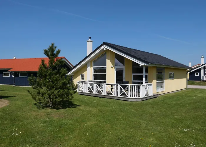 Holiday Vital Resort Ferienhaus mit Sauna, Kamin und Terrasse Großenbrode