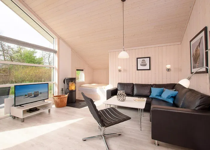 Holiday Vital Resort Ferienhaus mit Sauna, Kamin und Terrasse Großenbrode