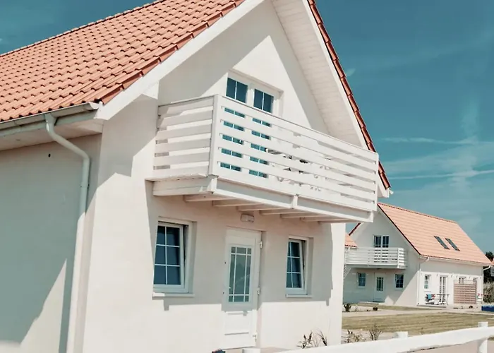 Domek Bialy Lotos - Cisza I Natura Blisko Plazy I Centrum Leba