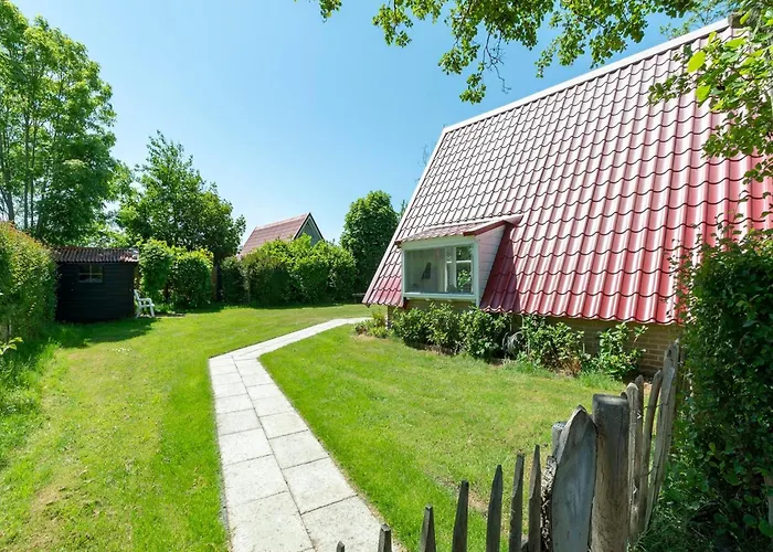 Holiday Home Groote Keeten near Beach Callantsoog