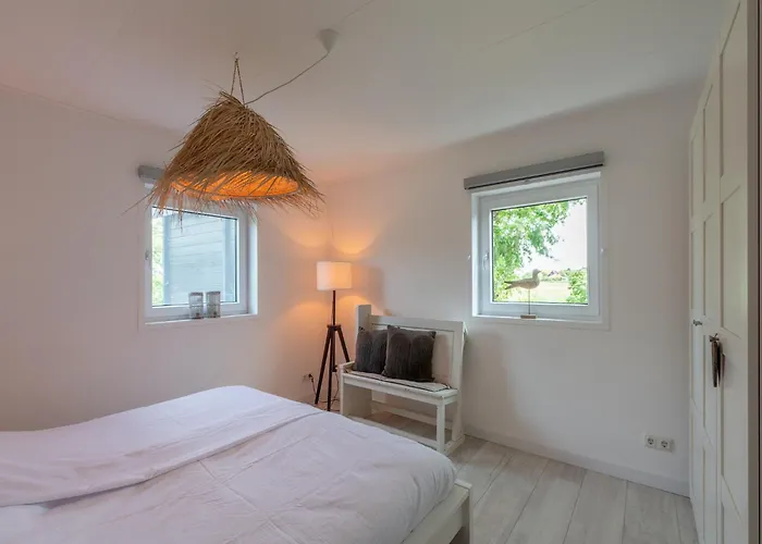 Bungalow In Callantsoog Near The Beach