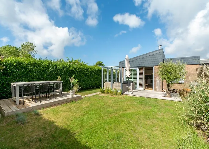 Bungalow In Callantsoog Near The Beach