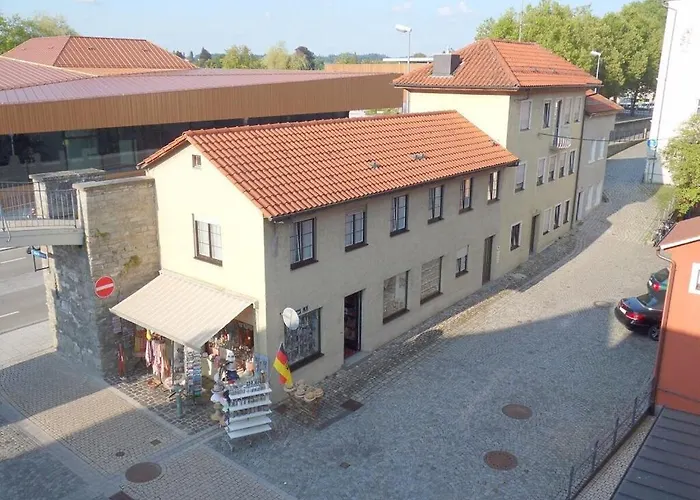 Fischer - Lindau Island