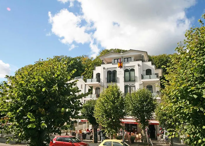 Villa Lena - FeWo 09 mit Balkon Sellin 