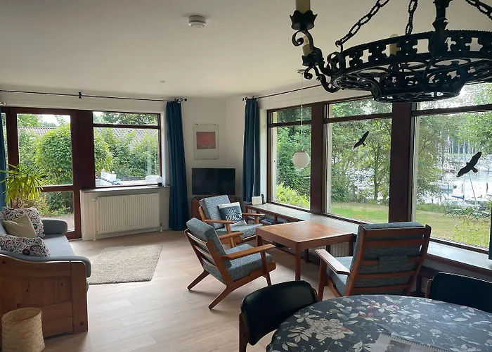 Ferienhaus Meerblick am Yachthafen Glücksburg