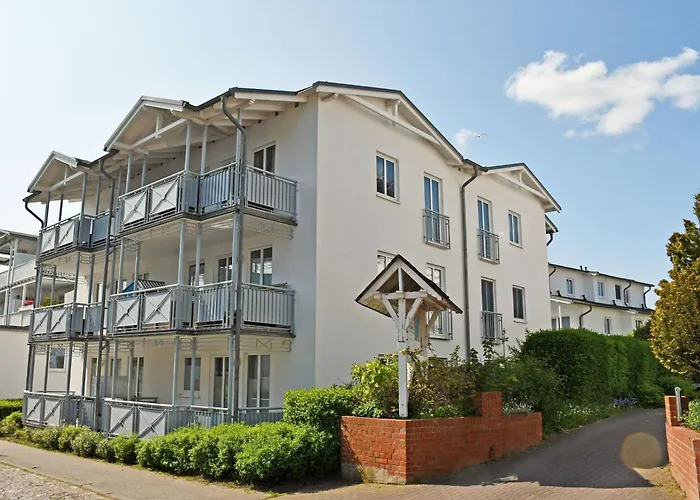 Ferienwohnung mit Balkon 500 m bis zum Strand VB Goehren 