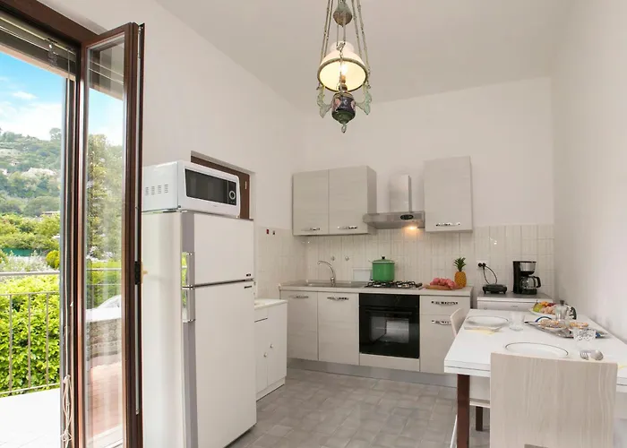 Villa Alberti 900M From Garda Lake Saló