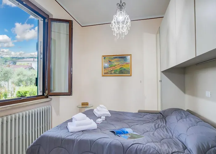 Villa Alberti 900M From Garda Lake Saló