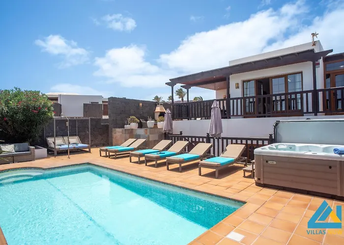 Villa Azure - Lh122 By Villas Now Ltd Playa Blanca 