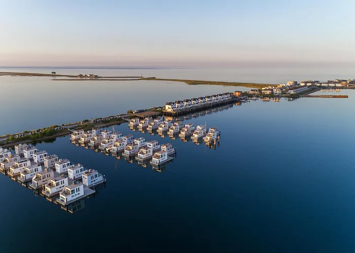 Beaufort: Meerblick, Dachterrasse, Bootsanleger, Strandkorb, Sauna Olpenitz