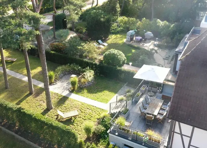 Ferienhaus-Strandallee95-Direkt-Am-Strand Timmendorfer Strand