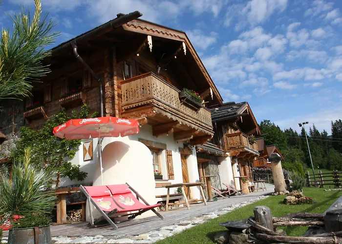 Almdorf Flachau - Luxus Hüttenurlaub