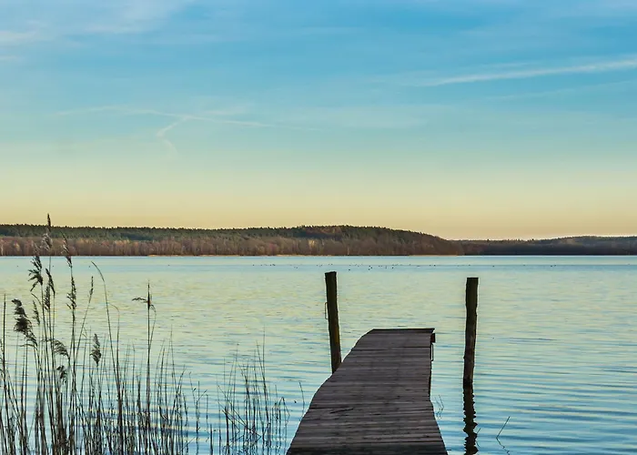 Ferienhaus Zum Hafen 21 in Zislow - Stilvoll entspannen zwischen Wald und See