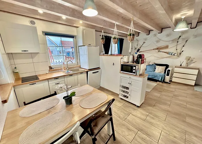 Domek Bialy Lotos - Cisza I Natura Blisko Plazy I Centrum Leba