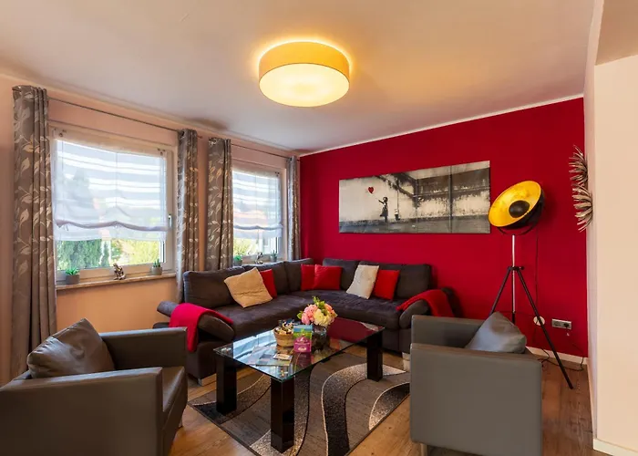 Ferienhaus BellaVita - mit großem eingezäuntem Garten - Infrarotsauna - 3 Hunde willkommen - Badesee 800m entfernt Walkenried